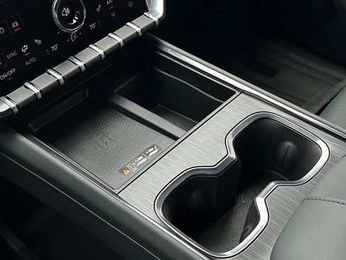 Used 2025 GMC Acadia AT4 w/ LPO, Floor Liner Package AWD/4WD image 29