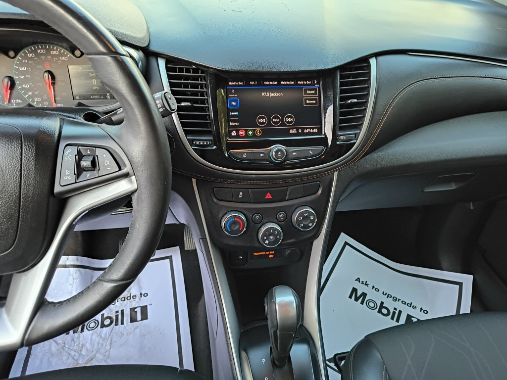 Used 2022 Chevrolet Trax LT w/ LT Convenience Package AWD/4WD image 17