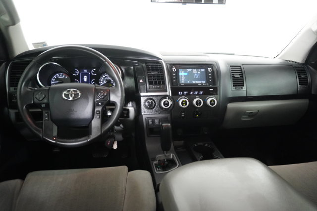 Used 2019 Toyota Sequoia SR5 AWD/4WD image 35