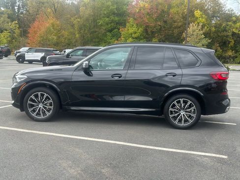 Used 2023 BMW X5 xDrive40i w/ M Sport Package image 3