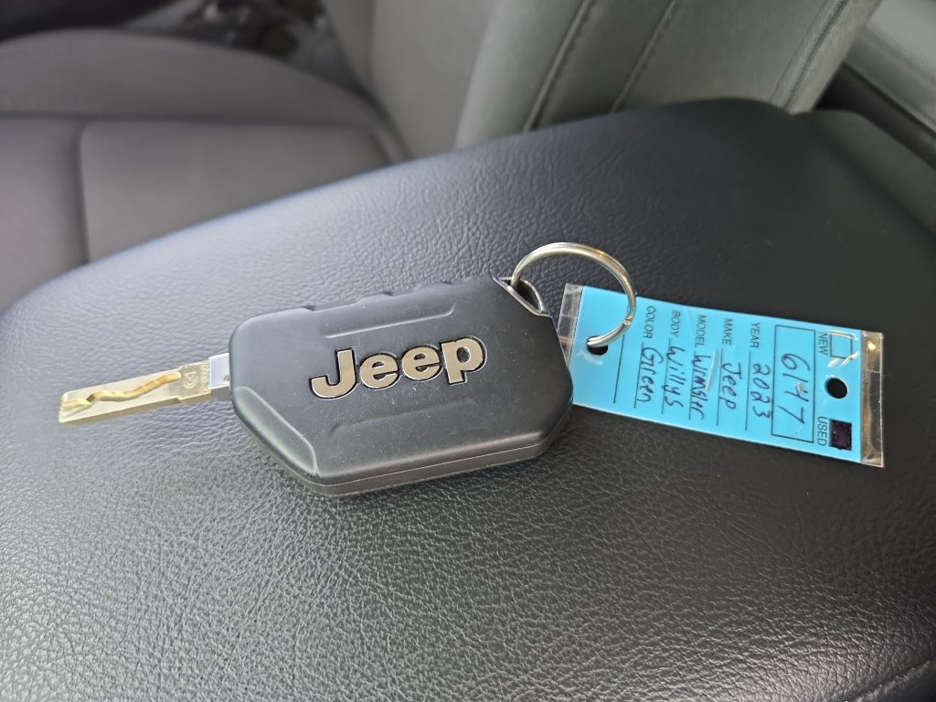 Used 2023 Jeep Wrangler Sport AWD/4WD image 27