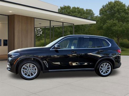 Certified 2023 BMW X5 sDrive40i image 12