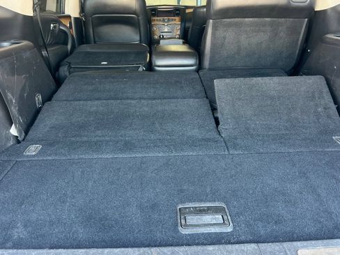 Used 2014 INFINITI QX80 4WD w/ Theater Package image 17