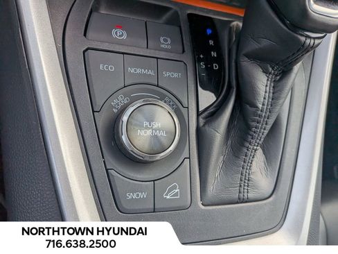 Used 2024 Toyota RAV4 Adventure image 16