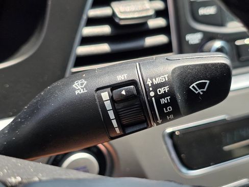 Used 2015 Hyundai Sonata Sport w/ Option Group 03 FWD image 47