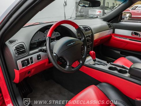 Used 2002 Ford Thunderbird RWD image 4