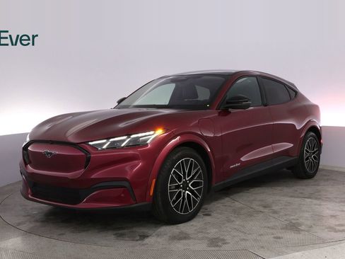 Used 2025 Ford Mustang Mach-E Premium image 2