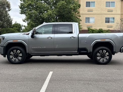 New 2026 GMC Sierra 2500 Denali w/ Denali Reserve Package AWD/4WD image 8