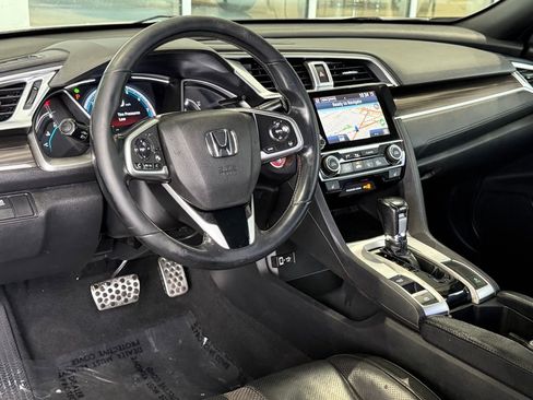 Used 2019 Honda Civic Touring image 33
