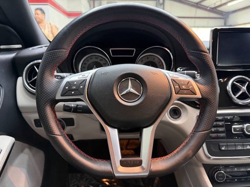 Used 2014 Mercedes-Benz CLA 250 image 22