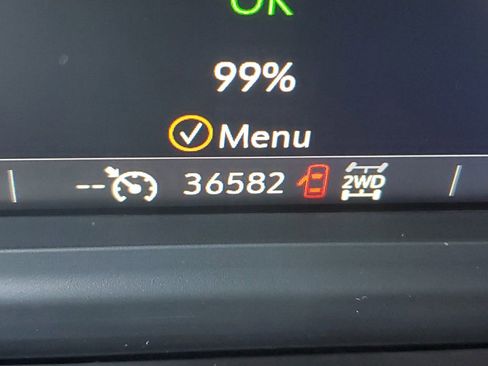 Used 2023 Chevrolet Suburban LS image 32