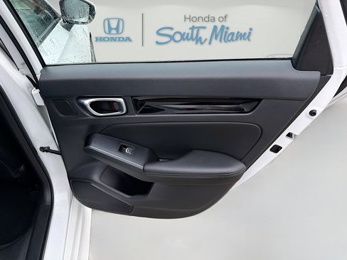 Used 2022 Honda Civic Touring image 29