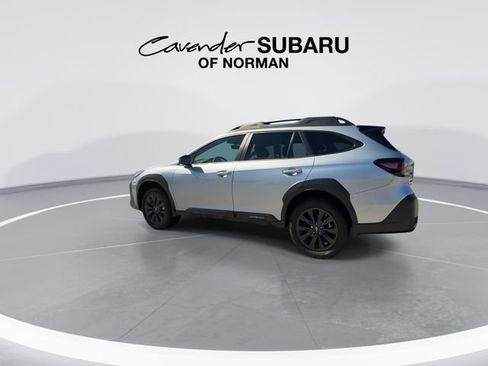 Used 2025 Subaru Outback Onyx Edition image 6