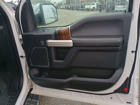 Used 2015 Ford F150 Lariat w/ Equipment Group 502A Luxury image 13