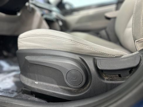 Used 2017 Hyundai Elantra SE image 21