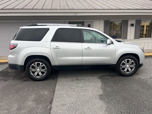 Used 2015 GMC Acadia SLT image 3