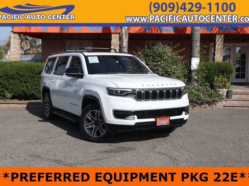 Used 2023 Jeep Wagoneer 4WD w/ Premium Group I image 1