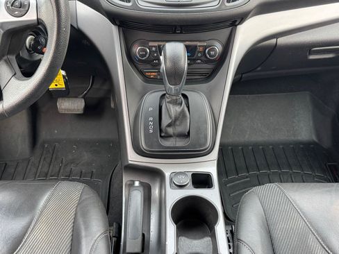 Used 2016 Ford Escape SE w/ SE Chrome Package AWD/4WD image 11