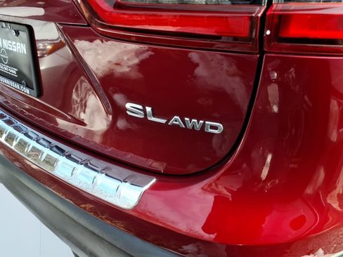 Used 2022 Nissan Rogue Sport SL w/ Premium Package image 5