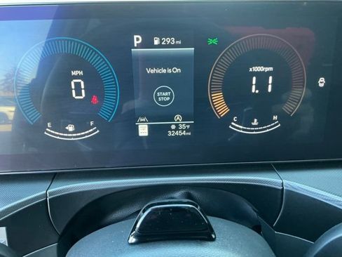 Used 2025 Hyundai Santa Fe SEL image 27