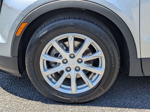 Certified 2023 Cadillac XT4 Luxury w/ Cold Weather Package FWD image 11