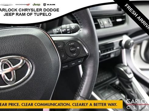 Used 2019 Toyota RAV4 XLE Premium w/ Cold Weather Package FWD image 21