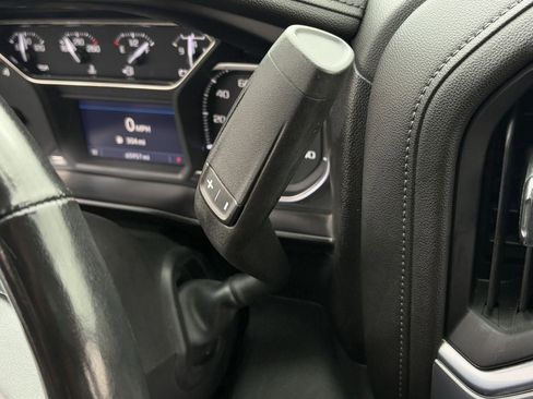 Used 2023 Chevrolet Silverado 1500 LT AWD/4WD image 19
