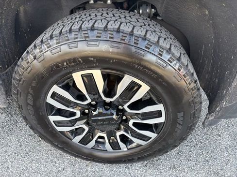 Used 2024 GMC Sierra 2500 Denali w/ Denali Reserve Package image 4