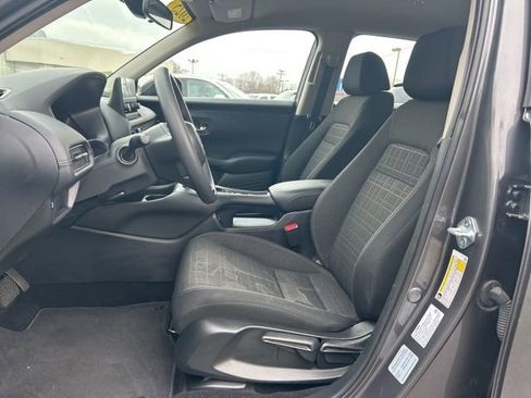 Used 2025 Honda HR-V LX image 15