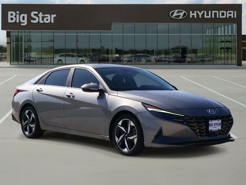Used 2023 Hyundai Elantra Limited w/ Cargo Package FWD image 6