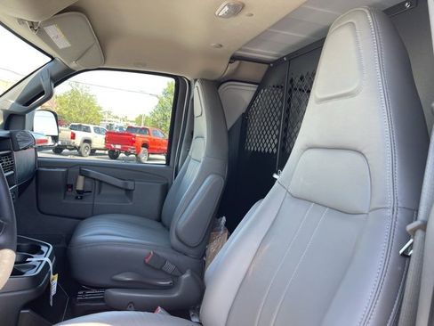 New 2025 Chevrolet Express 2500 w/ Driver Convenience Package image 18