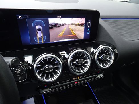 Used 2025 Mercedes-Benz GLA 250 GLA 250 image 19