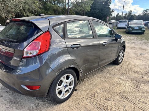 Used 2015 Ford Fiesta SE w/ Comfort Package image 7