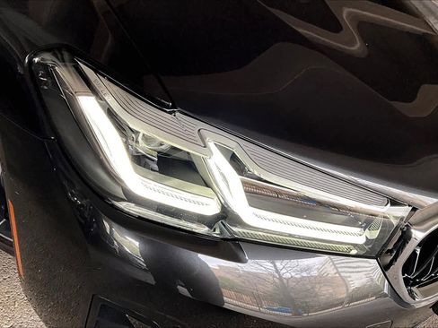 Used 2021 BMW 540i w/ Convenience Package image 27