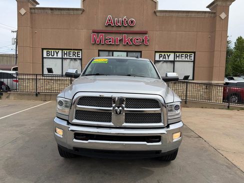 Used 2014 RAM 2500 Limited AWD/4WD image 2