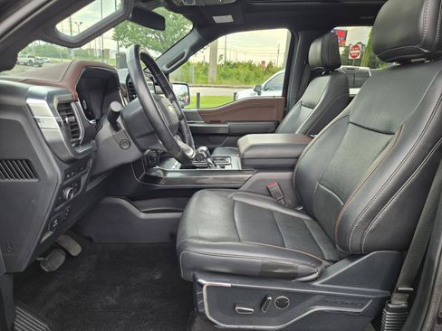 Used 2021 Ford F150 Lariat w/ Equipment Group 502A High AWD/4WD image 23