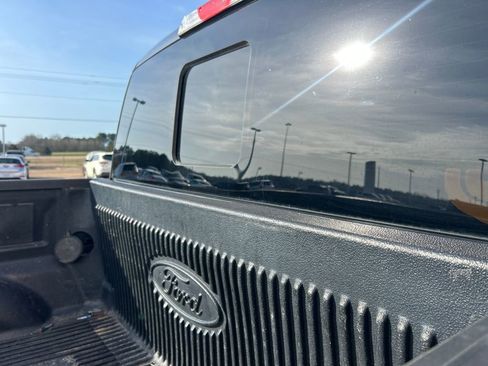 Used 2018 Ford F150 XLT w/ Equipment Group 302A Luxury image 32