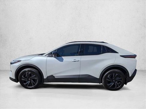 Certified 2026 Toyota C-HR AWD/4WD image 9