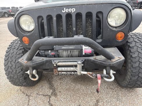 Used 2008 Jeep Wrangler X w/ Black Appearance Group AWD/4WD image 4