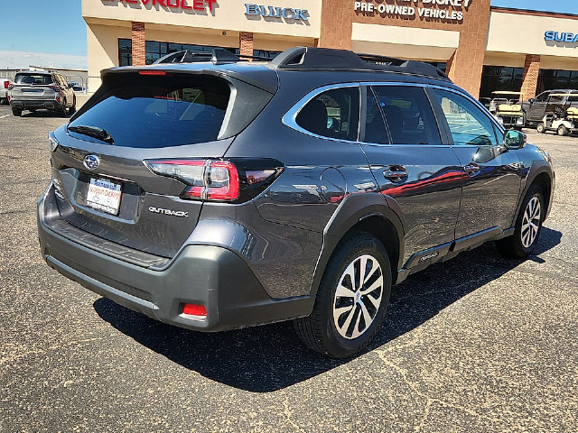 Certified 2025 Subaru Outback Premium AWD/4WD image 4