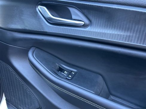 Certified 2024 Jeep Grand Cherokee L Laredo image 46