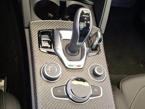 New 2024 Alfa Romeo Stelvio Quadrifoglio image 11