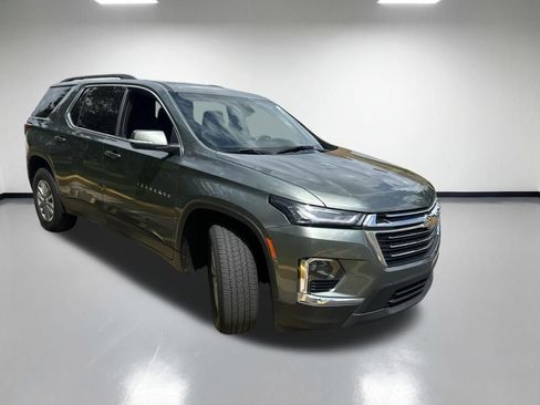 Used 2022 Chevrolet Traverse LT FWD image 5