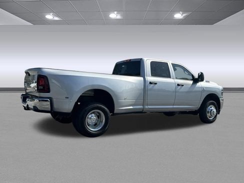 New 2026 RAM 3500 Tradesman image 5