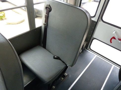 Used 2008 Chevrolet Express 3500 w/ School Bus Package image 22