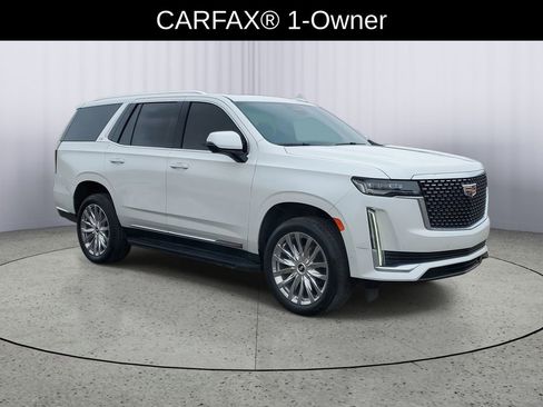 Used 2023 Cadillac Escalade Premium Luxury image 2