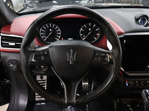 Used 2023 Maserati Ghibli Modena Q4 AWD/4WD image 28