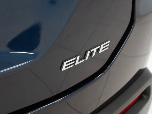 Used 2025 Honda Pilot Elite image 17