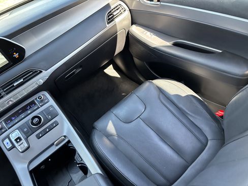 Used 2021 Hyundai Palisade SEL w/ Premium Package image 15