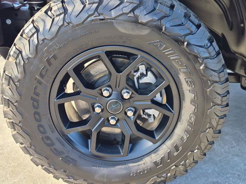 Certified 2025 Jeep Wrangler Unlimited Sport S 4xe AWD/4WD image 17